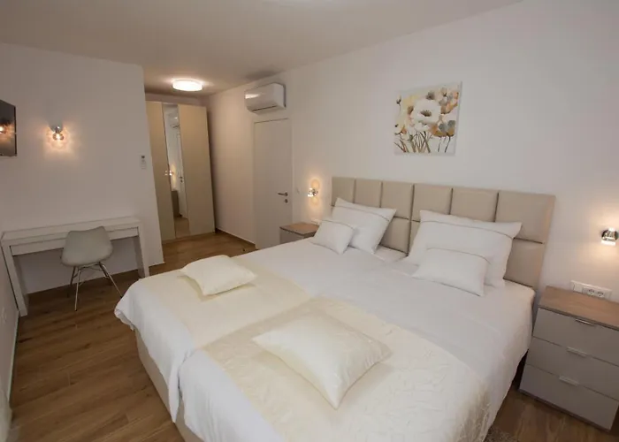 Stella - Crowonder Luxury Rent *