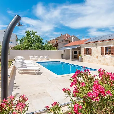 Stella - Crowonder Luxury Rent Villa *