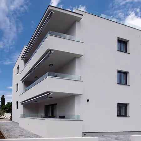 Villa Stella - Crowonder Luxury Rent *