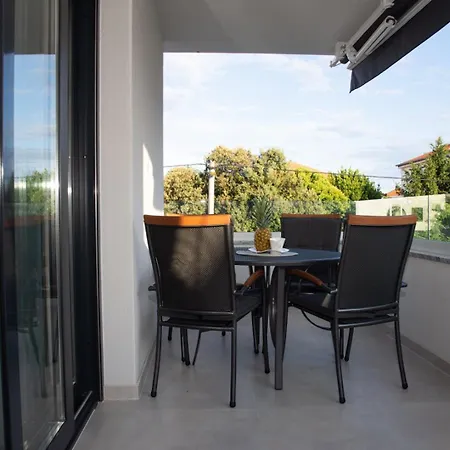 Stella - Crowonder Luxury Rent Villa