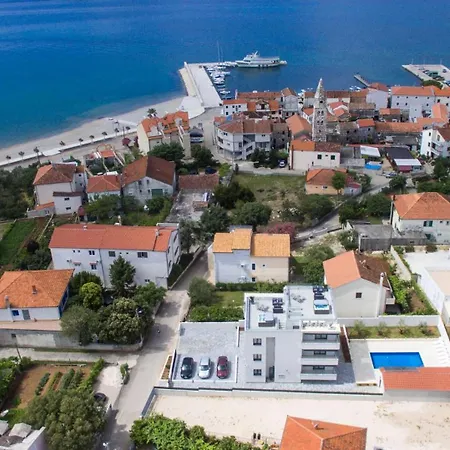 Villa Stella - Crowonder Luxury Rent Turanj