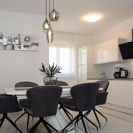 Stella - Crowonder Luxury Rent Vila