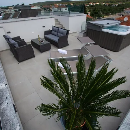 Villa Stella - Crowonder Luxury Rent