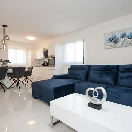 Villa Stella - Crowonder Luxury Rent