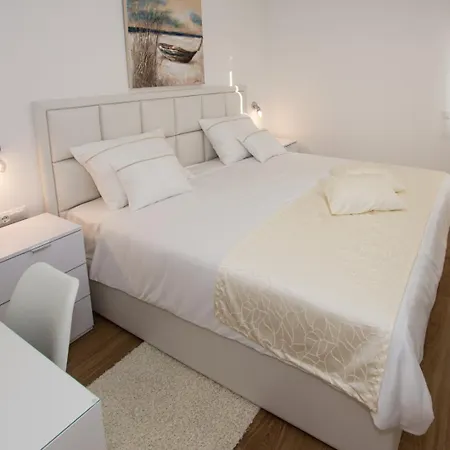 Villa Stella - Crowonder Luxury Rent *