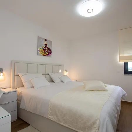 Stella - Crowonder Luxury Rent Villa *