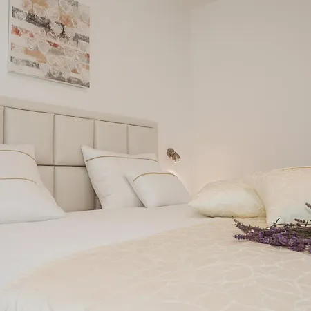 Villa Stella - Crowonder Luxury Rent *