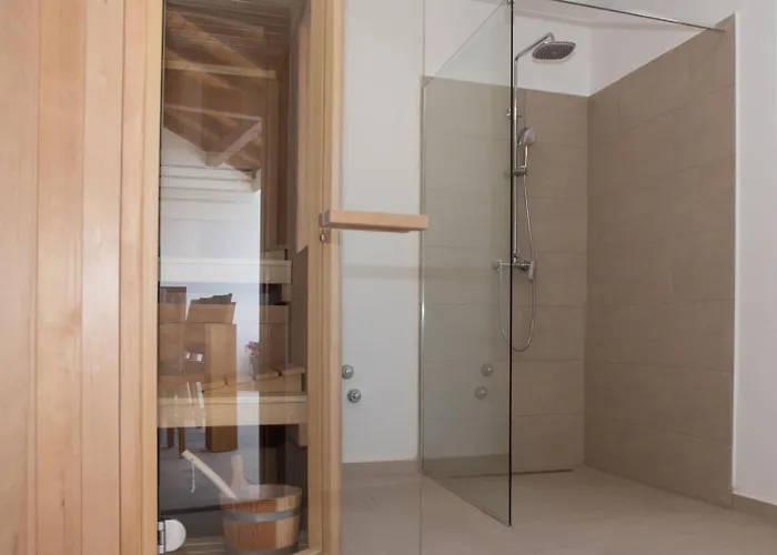Stella - Crowonder Luxury Rent *