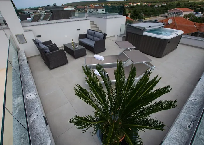 Vila Stella - Crowonder Luxury Rent