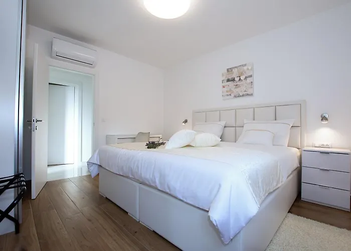 Vila Stella - Crowonder Luxury Rent